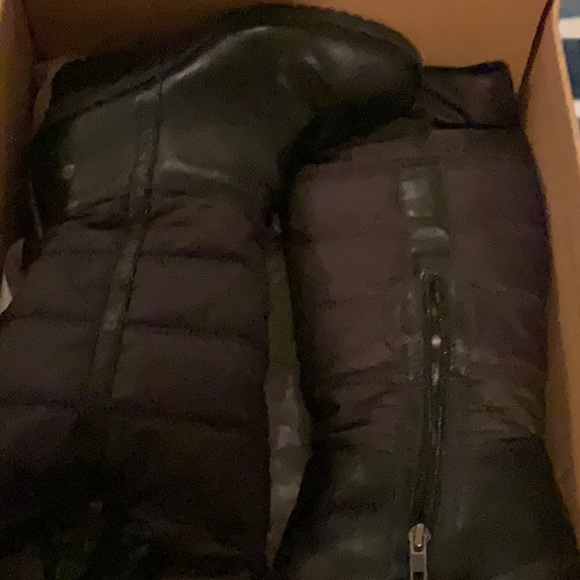 Ugg Australia black leather Leona quilted foldover wedge boots - Picture 3 of 4